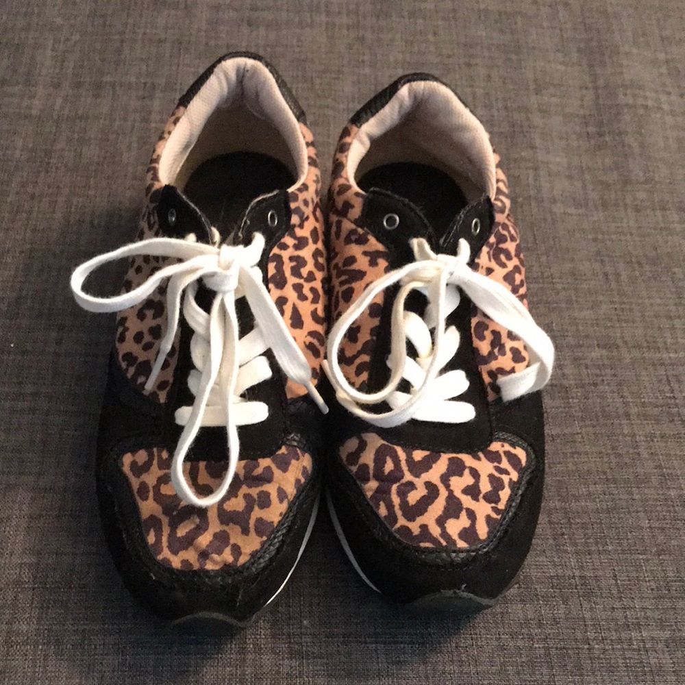 Mossimo leopard tennis shoes